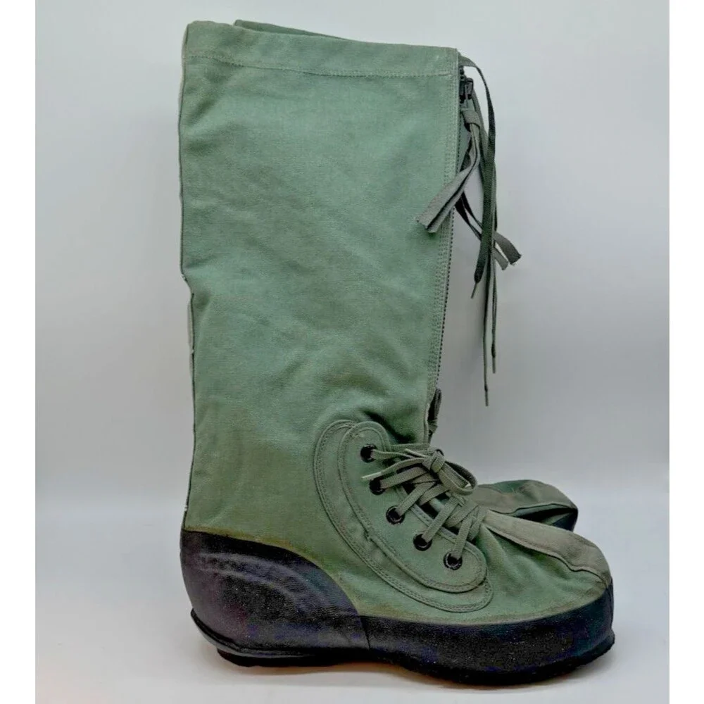 Vintage 80s Air Force Extreme Cold Weather Boots N-1B Medium Mukluks Socks USAF
